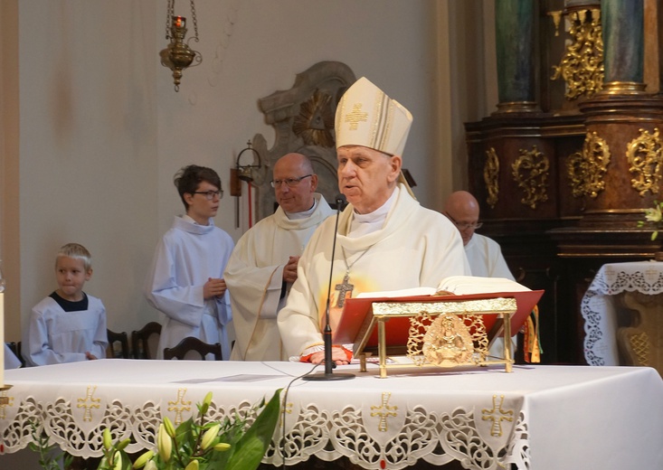 Pielgrzymka osób konsekrowanych do sanktuarium Matki Bożej Nieustającej Pomocy w Gliwicach 