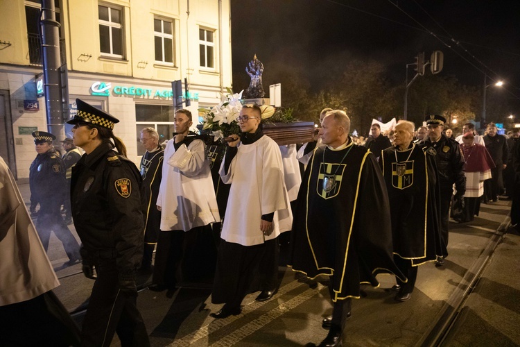 Msza św. i procesja ku czci św. Faustyny