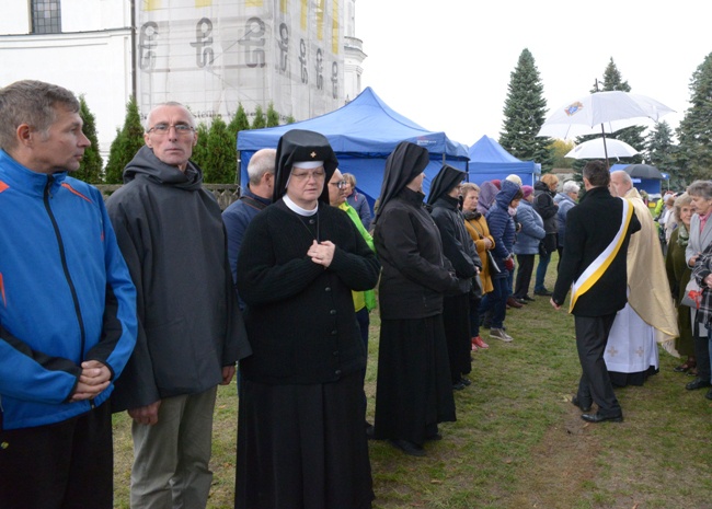 Pielgrzymka Żywego Różańca do Wysokiego Koła