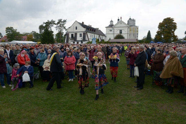 Pielgrzymka Żywego Różańca do Wysokiego Koła