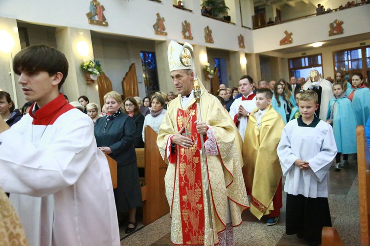 Relikwie dzieci fatimskich w Łękach Górnych