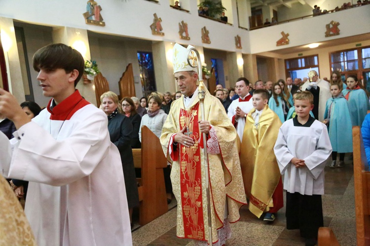 Relikwie dzieci fatimskich w Łękach Górnych