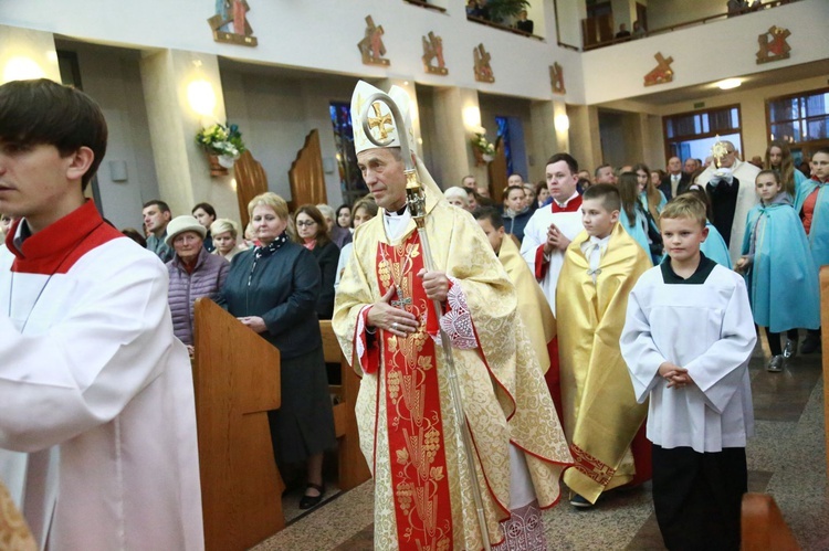 Relikwie dzieci fatimskich w Łękach Górnych