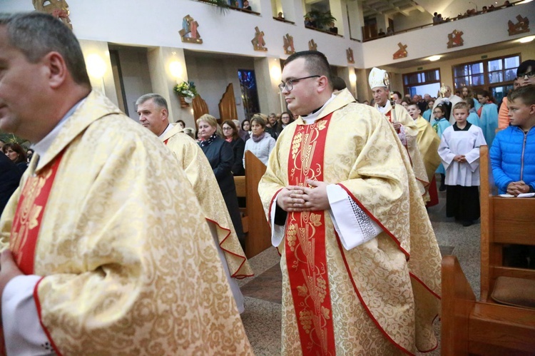 Relikwie dzieci fatimskich w Łękach Górnych