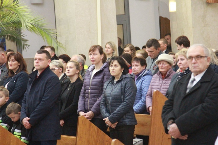 Relikwie dzieci fatimskich w Łękach Górnych