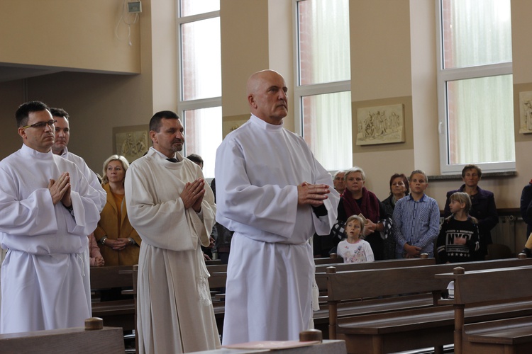 Promocja szafarzy nadzwyczajnych diecezji łowickej