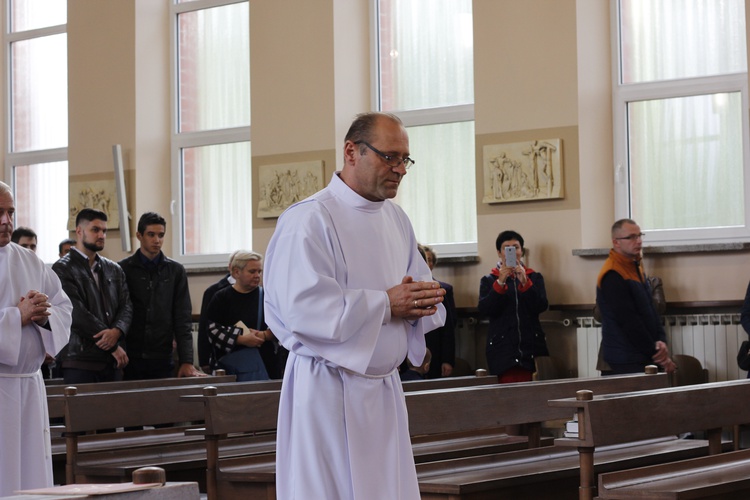 Promocja szafarzy nadzwyczajnych diecezji łowickej