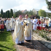 Poświęcenie Drogi Małżeńskiej w Opolu-Winowie