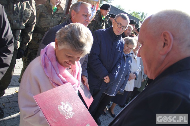 Uroczystości przy pomniku Ofiar Ludobójstwa w Zielonej Górze (Łężyca)