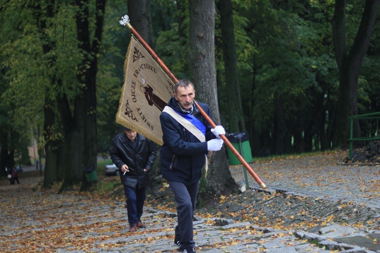 Pielgrzymka hodowców gołębi i orkiestr kalwaryjskich