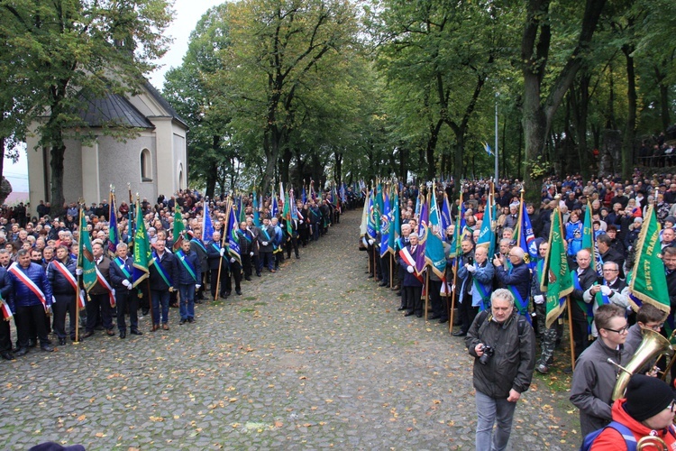 Pielgrzymka hodowców gołębi i orkiestr kalwaryjskich