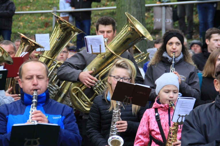Pielgrzymka hodowców gołębi i orkiestr kalwaryjskich