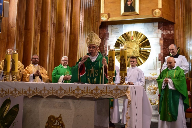 Poświęcenie kościoła w Brzezinach Stojeszyńskich. 