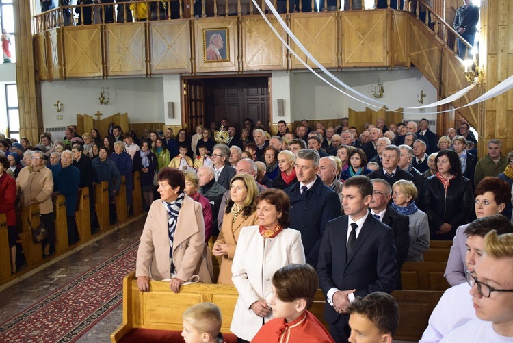 Poświęcenie kościoła w Brzezinach Stojeszyńskich. 