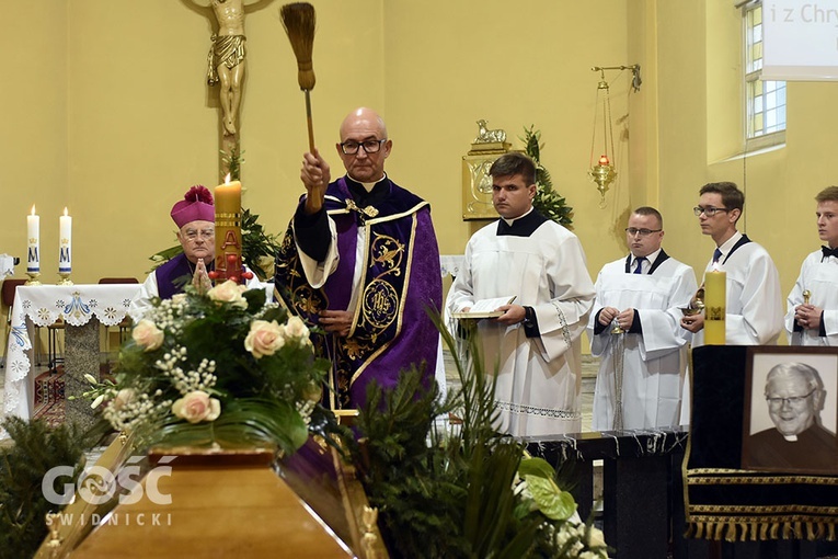 Pogrzeb ks. Kazimierza Czulaka SAC