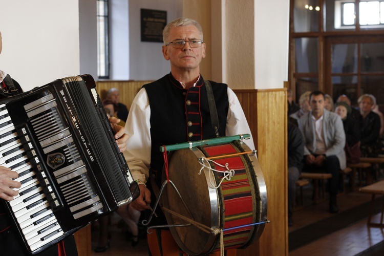 Jubileusz 45-lecia zespołu ludowego "Boczki Chełmońskie"