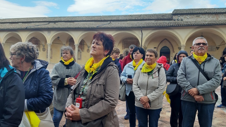 Asyż zachywcił panie nie tylko pod względem krajobrazu, ale także nieustanną "obecnością" św. Franciszka i św. Klary.