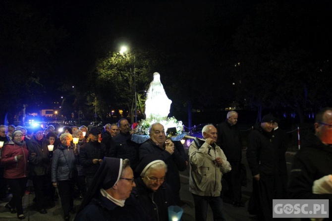 Procesja różańcowa w Głogowie