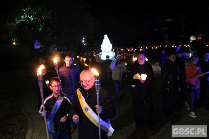 Procesja różańcowa w Głogowie