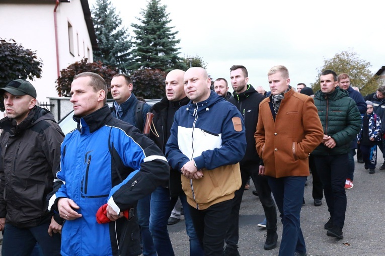 Męski różaniec w Dębicy