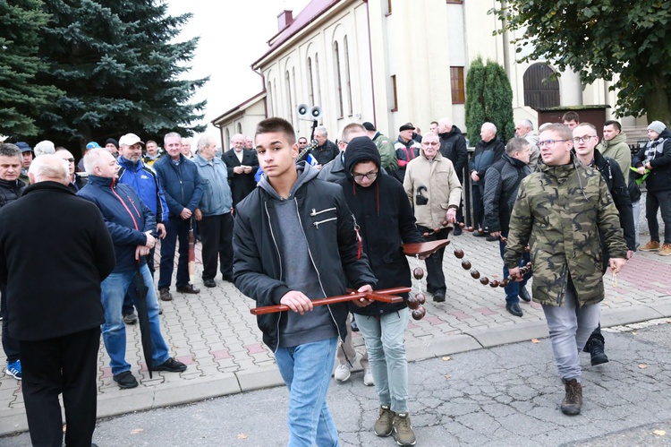 Męski różaniec w Dębicy