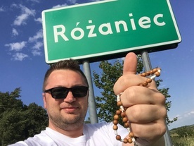 Odmawiam Różaniec. Nie tylko "do Maryi", ale też "jak Maryja" 