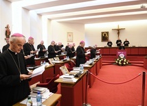 Episkopat zakłada fundację, która wesprze pomoc osobom wykorzystanym przez duchownych