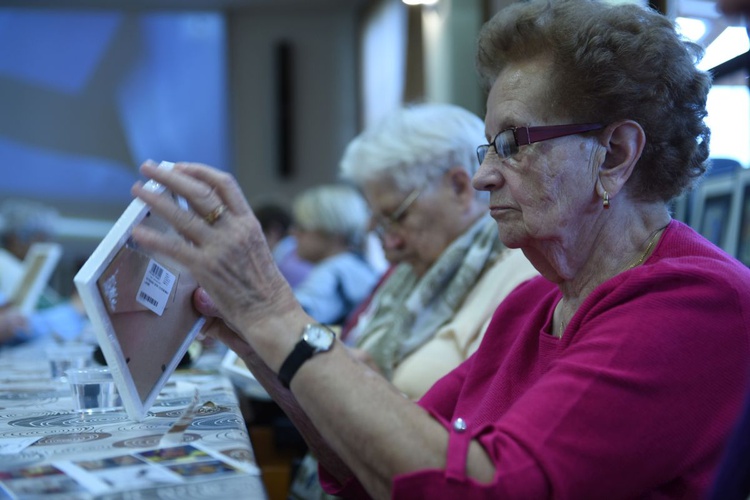 Rekolekcje dla seniorów - warsztaty plastyczne