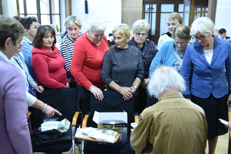 Rekolekcje dla seniorów - warsztaty plastyczne