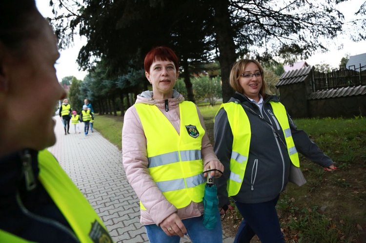 Odblaskowa szkoła w Rdziostowie