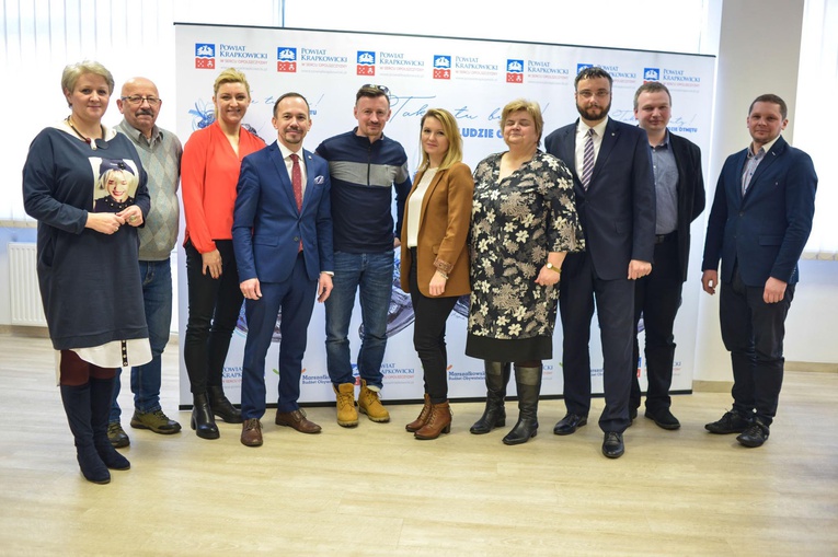 Polscy skoczkowie będą latać w butach zrobionych w Krapkowicach!