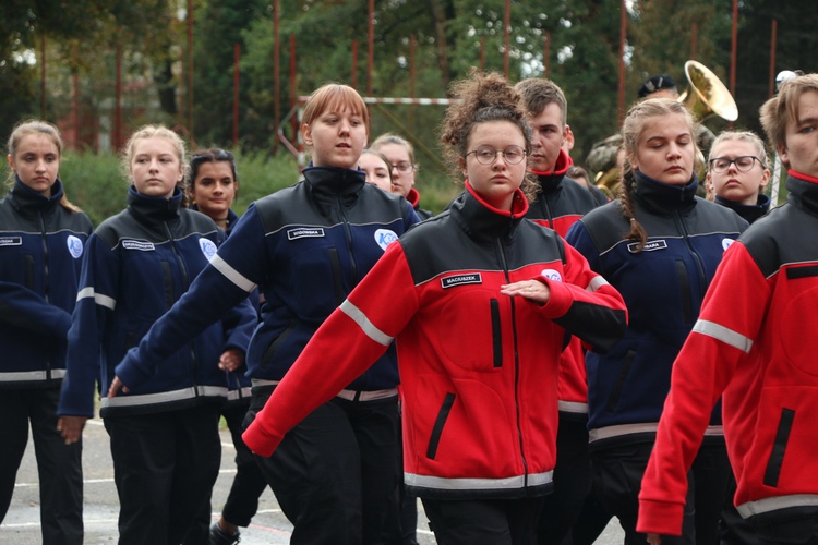Ślubowanie klas pierwszych w KLO w Henrykowie