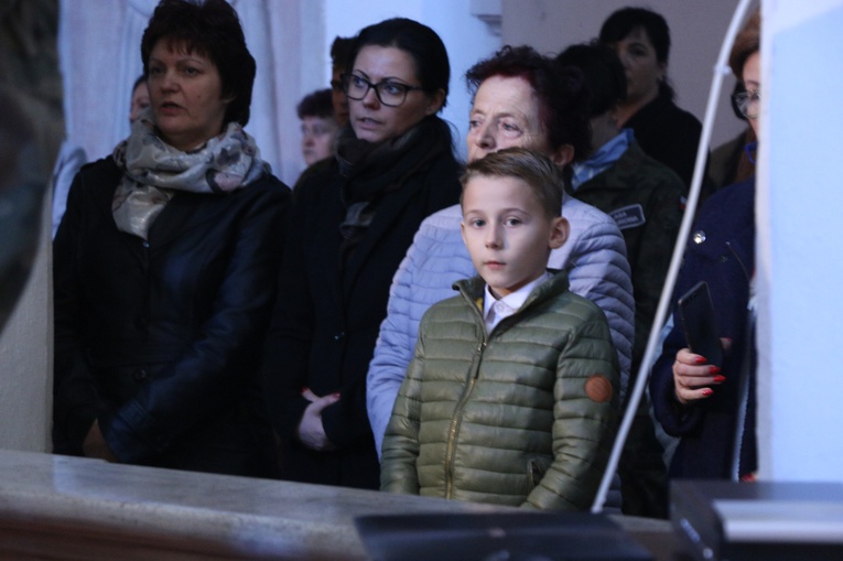 Ślubowanie klas pierwszych w KLO w Henrykowie