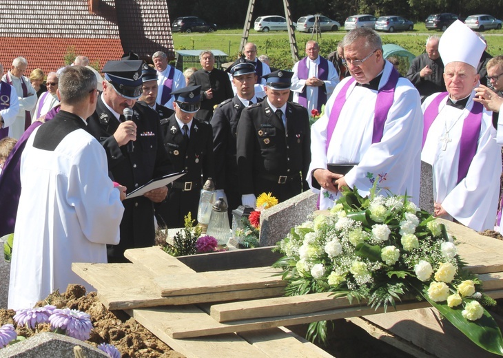 Pogrzeb śp. ks. prał. Stanisława Jaska w Węglówce