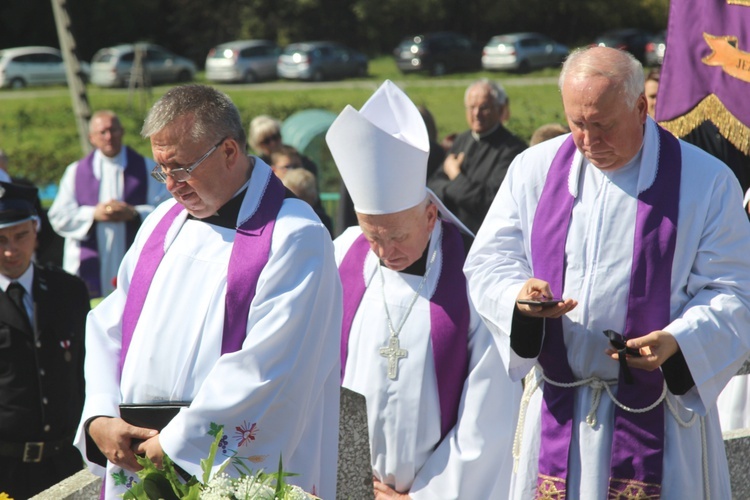 Pogrzeb śp. ks. prał. Stanisława Jaska w Węglówce