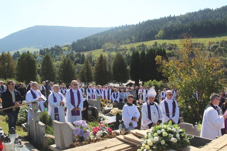 Pogrzeb śp. ks. prał. Stanisława Jaska w Węglówce