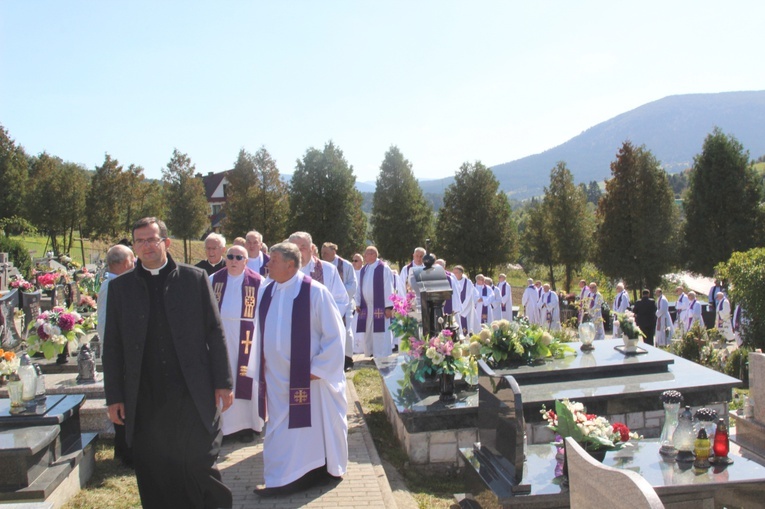 Pogrzeb śp. ks. prał. Stanisława Jaska w Węglówce