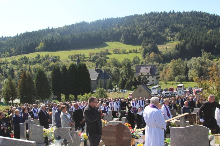 Pogrzeb śp. ks. prał. Stanisława Jaska w Węglówce