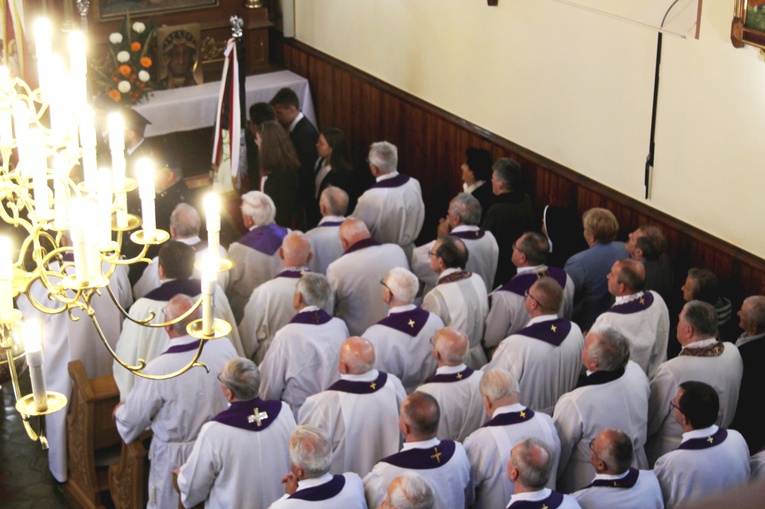 Pogrzeb śp. ks. prał. Stanisława Jaska w Węglówce