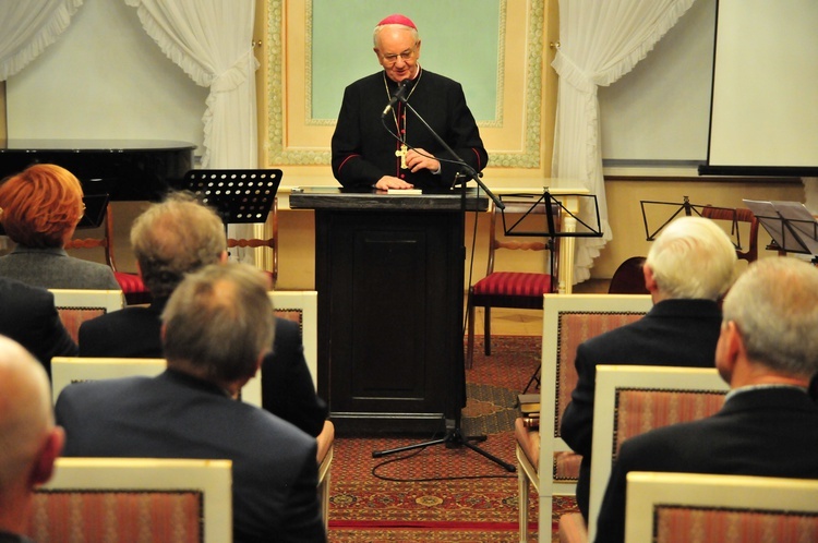 Abp Budzik odebrał międzynarodową nagrodę literacką