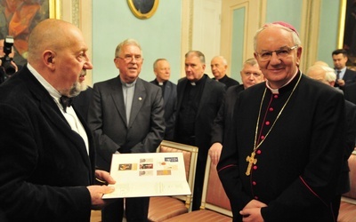 Abp Budzik odebrał międzynarodową nagrodę literacką