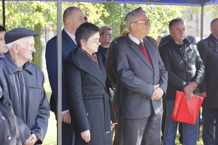 Ślubowanie pierwszoklasistów Technikum Zawodowego ZDZ w Nowym Mieście nad Pilicą