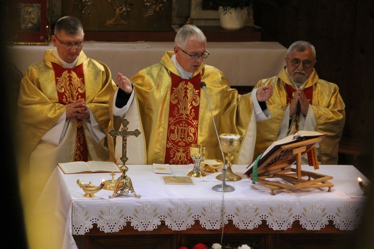 Odsłonięcie pomnika ks. Gurgacza w Łabowej