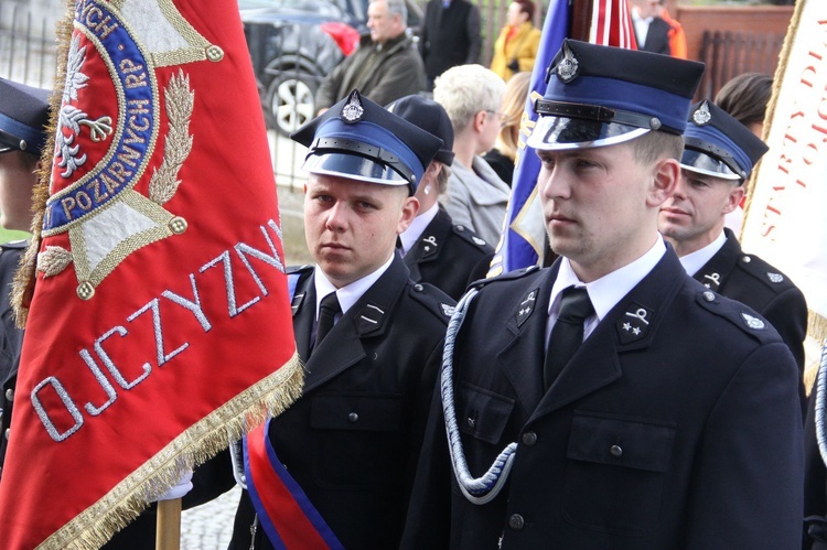 Odsłonięcie pomnika ks. Gurgacza w Łabowej