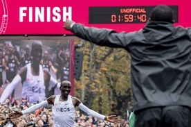 Eliud Kipchoge pierwszym człowiekiem, który przebiegł maraton poniżej 2 godzin!