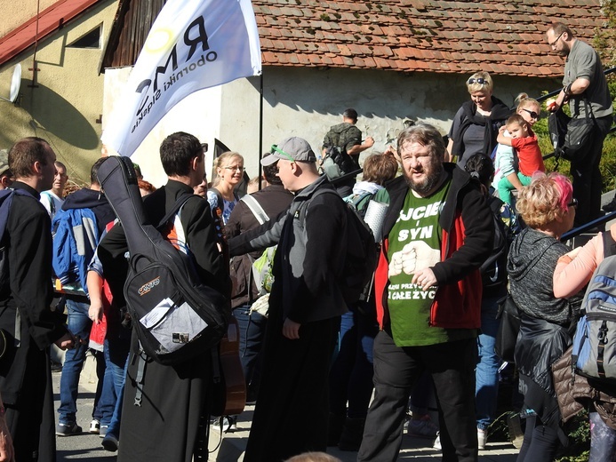 Pielgrzymka trzebnicka 2019 - cz. 17 (Oborniki Śląskie - Trzebnica)