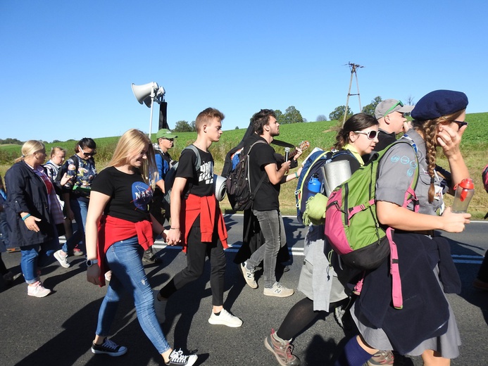 Pielgrzymka trzebnicka 2019 - cz. 17 (Oborniki Śląskie - Trzebnica)