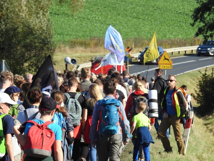 Pielgrzymka trzebnicka 2019 - cz. 17 (Oborniki Śląskie - Trzebnica)