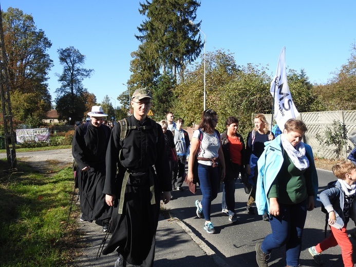 Pielgrzymka trzebnicka 2019 - cz. 17 (Oborniki Śląskie - Trzebnica)