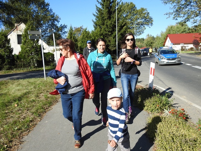 Pielgrzymka trzebnicka 2019 - cz. 17 (Oborniki Śląskie - Trzebnica)